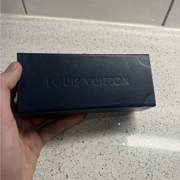 Louis Vuitton Cyclone sunglasses unisex - Picture 9 of 9